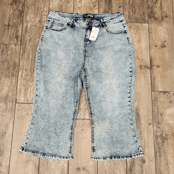 Suzanne Betro Denim - Suzanne Betro Capris